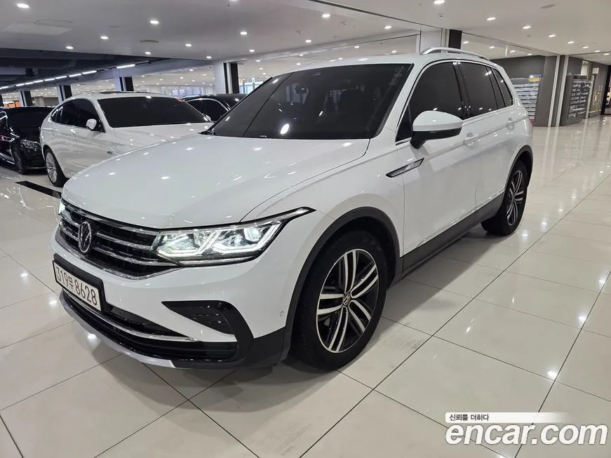 Volkswagen Tiguan — фото 1