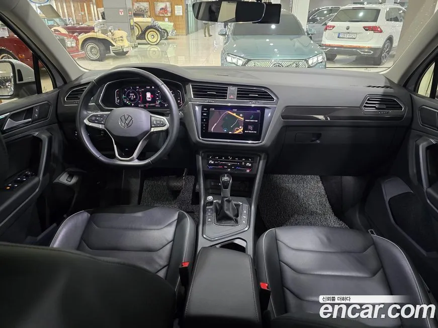 Volkswagen Tiguan — фото 4