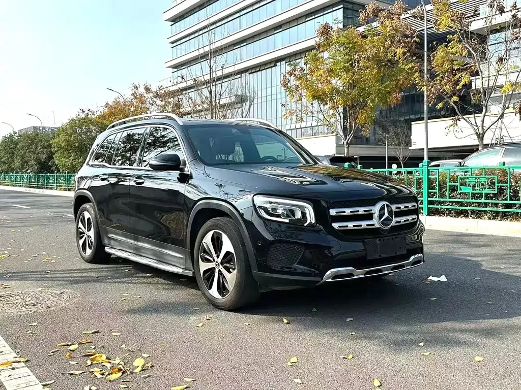Mercedes-Benz GLB — фото 8