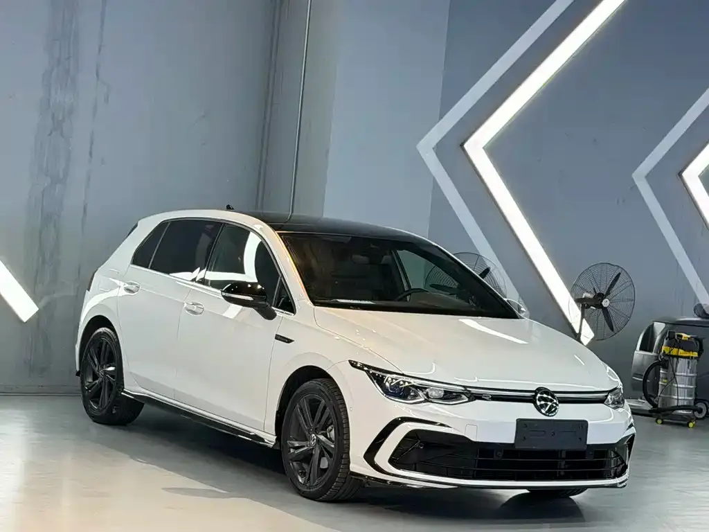 Volkswagen Golf 2022 из CN, фото 9