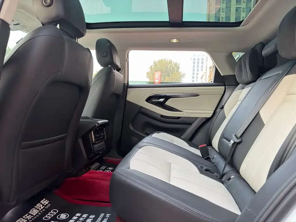 Land Rover Evoque 2023 из CN, фото 4
