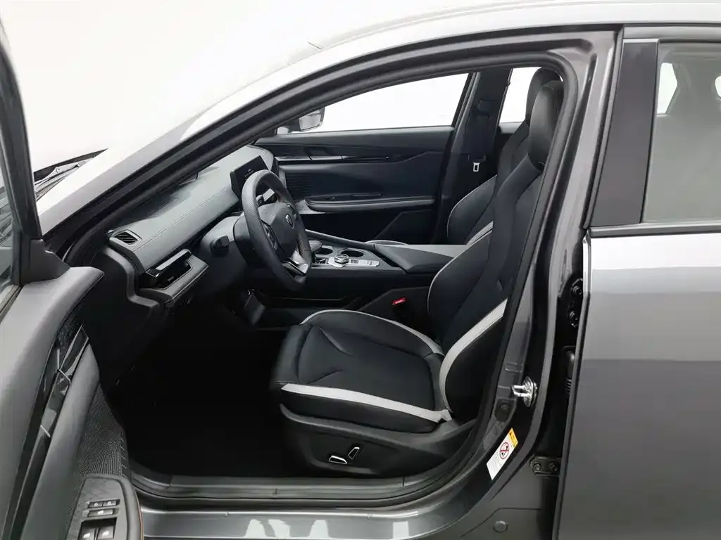 Changan UNI-V 2023 из CN, фото 7