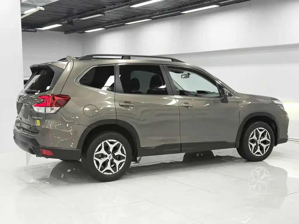 Subaru Forester 2021 из CN, фото 7