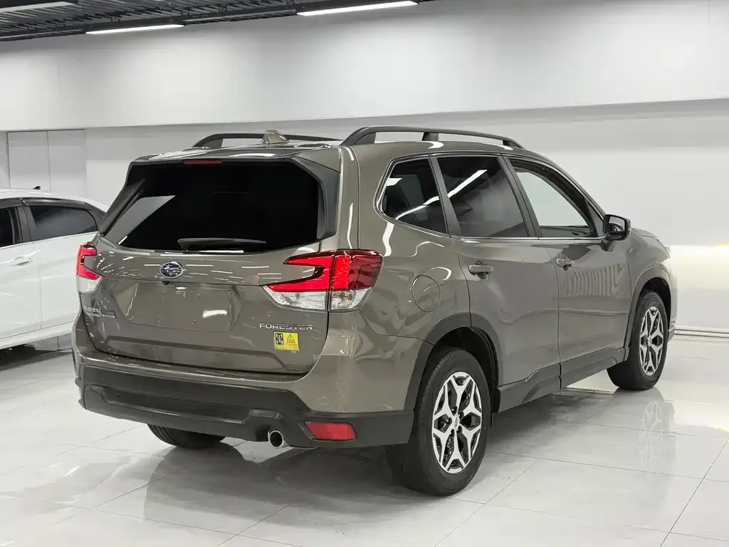 Subaru Forester 2021 из CN, фото 8