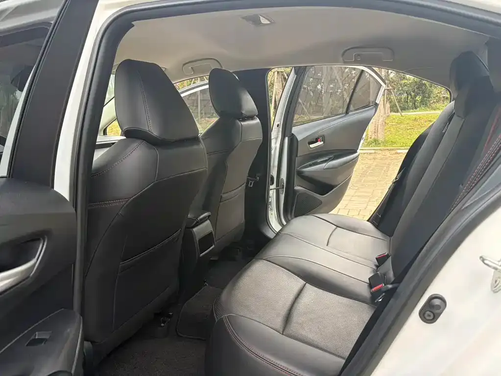 Toyota Corolla 2022 из CN, фото 3