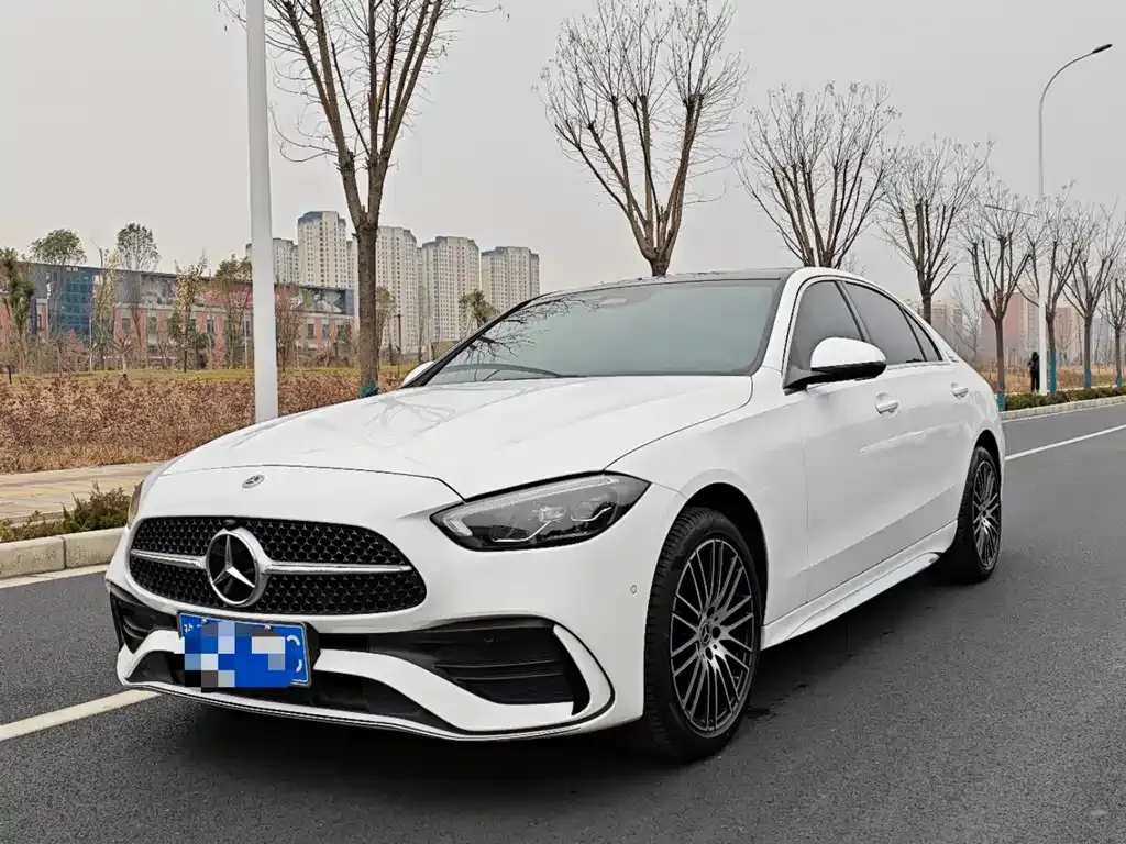 Mercedes-Benz C-Class — фото 1
