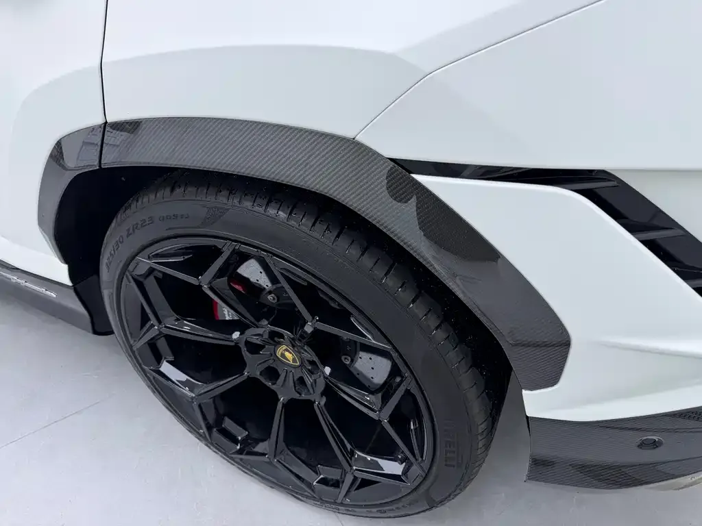 Lamborghini Urus 2024 из CN, фото 4