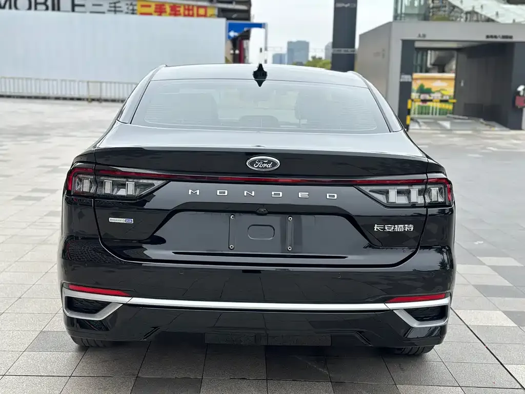 Ford Mondeo 2023 из CN, фото 2