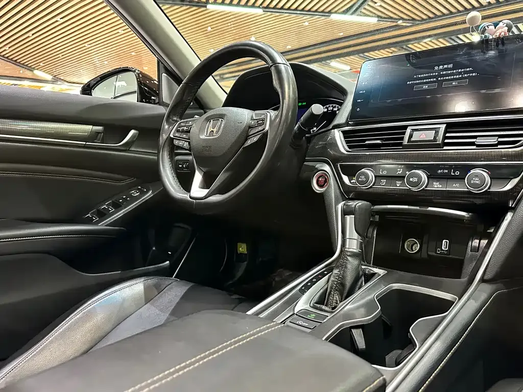 Honda Accord — фото 5