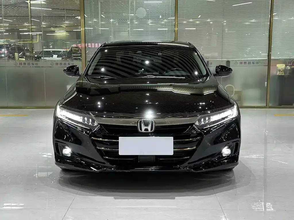 Honda Accord — фото 4