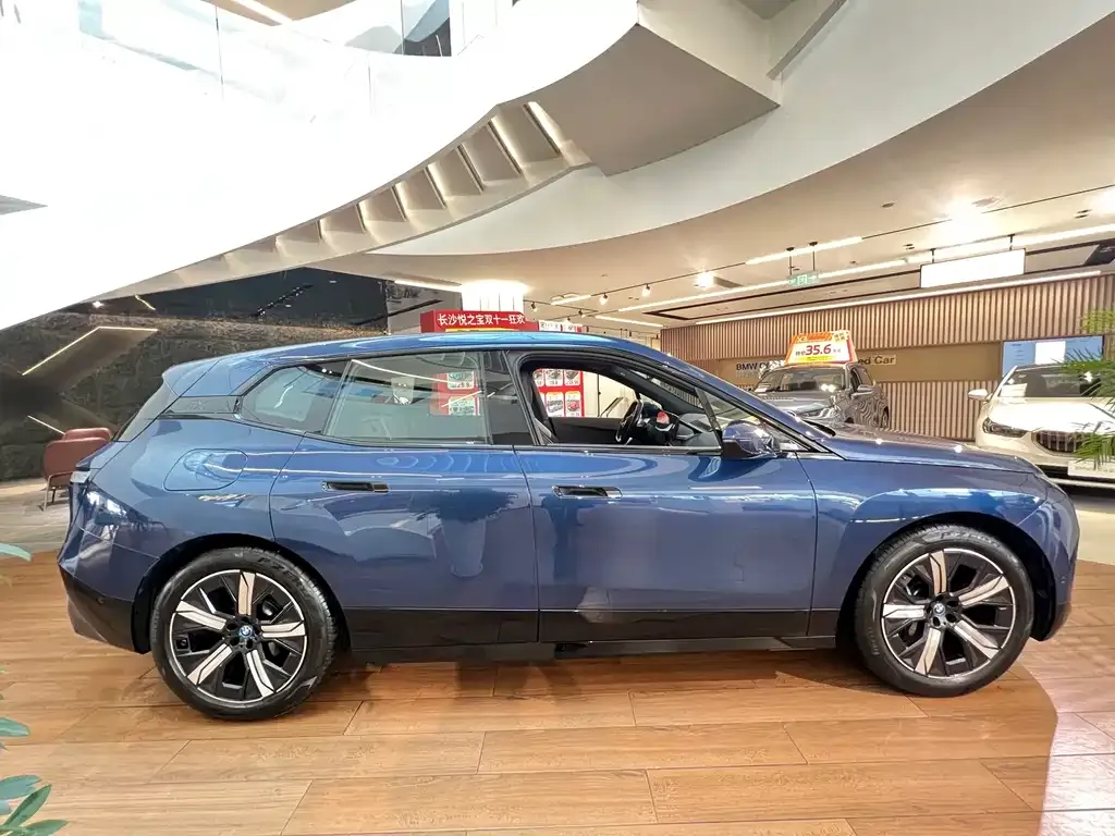 BMW iX 2023 из CN, фото 9