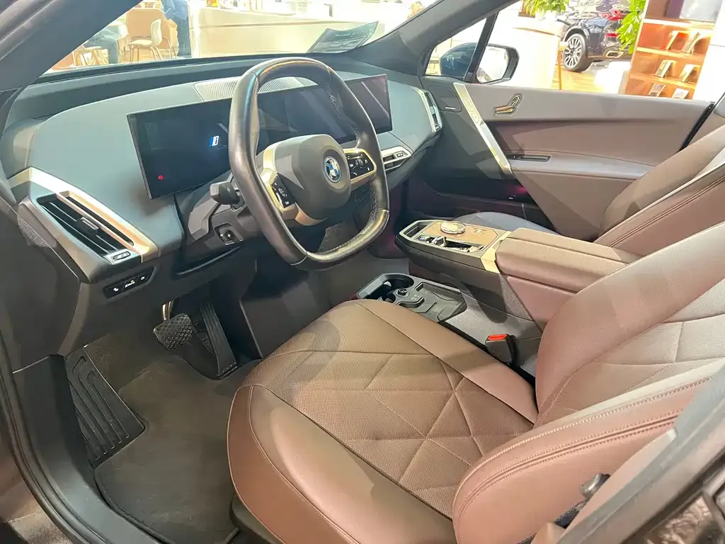 BMW iX 2023 из CN, фото 7