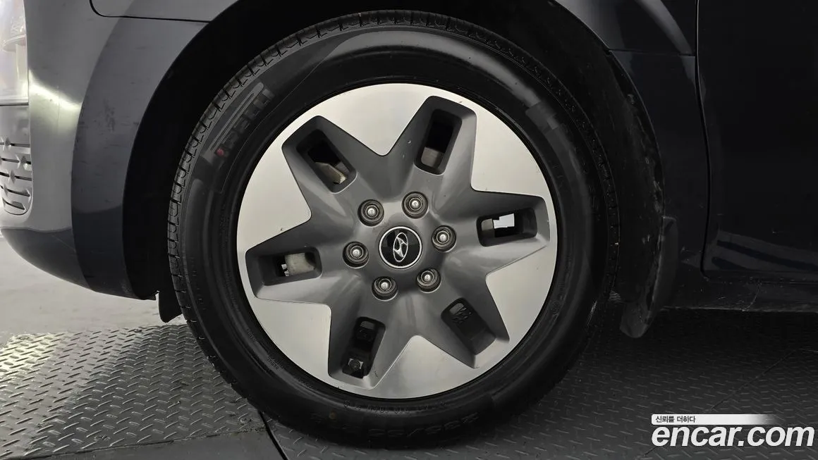 Hyundai Staria — фото 3
