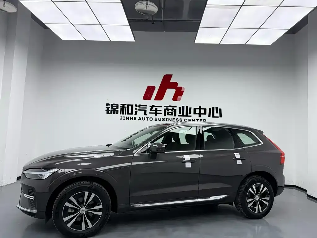 Volvo XC60 2025 из CN, фото 1