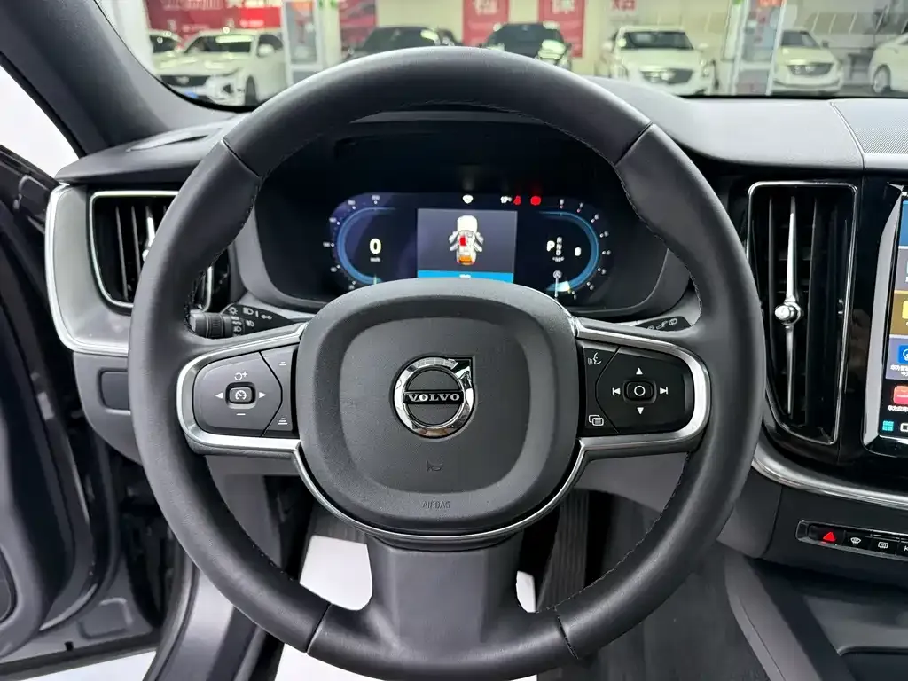Volvo XC60 2025 из CN, фото 5