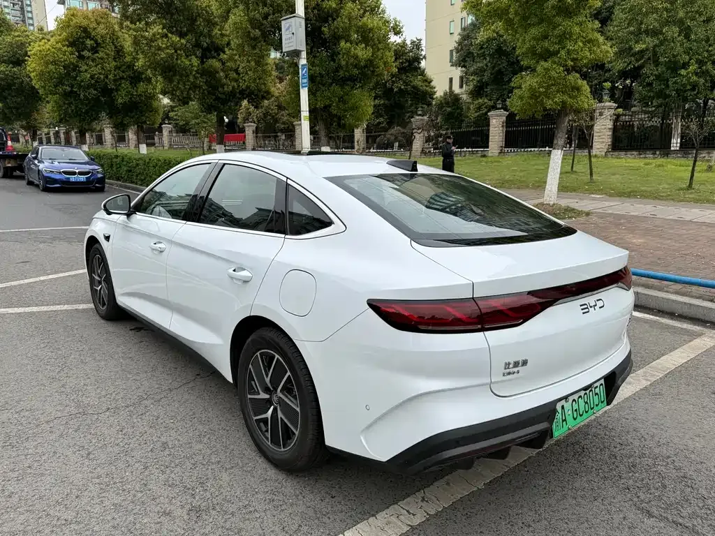 BYD Qin L — фото 7