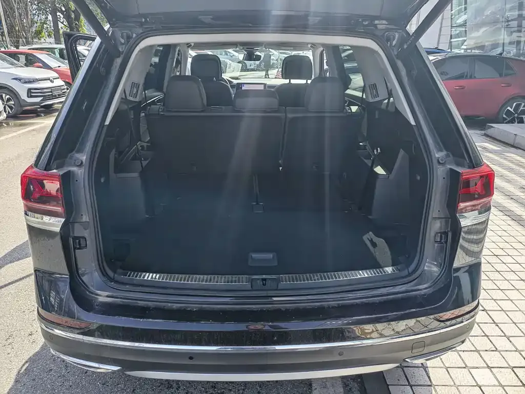 Volkswagen Teramont 2024 из CN, фото 4