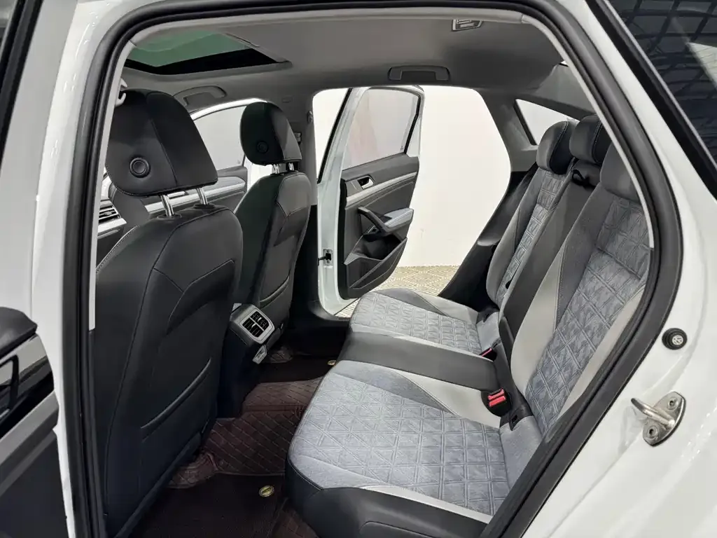 Volkswagen Lavida 2022 из CN, фото 6