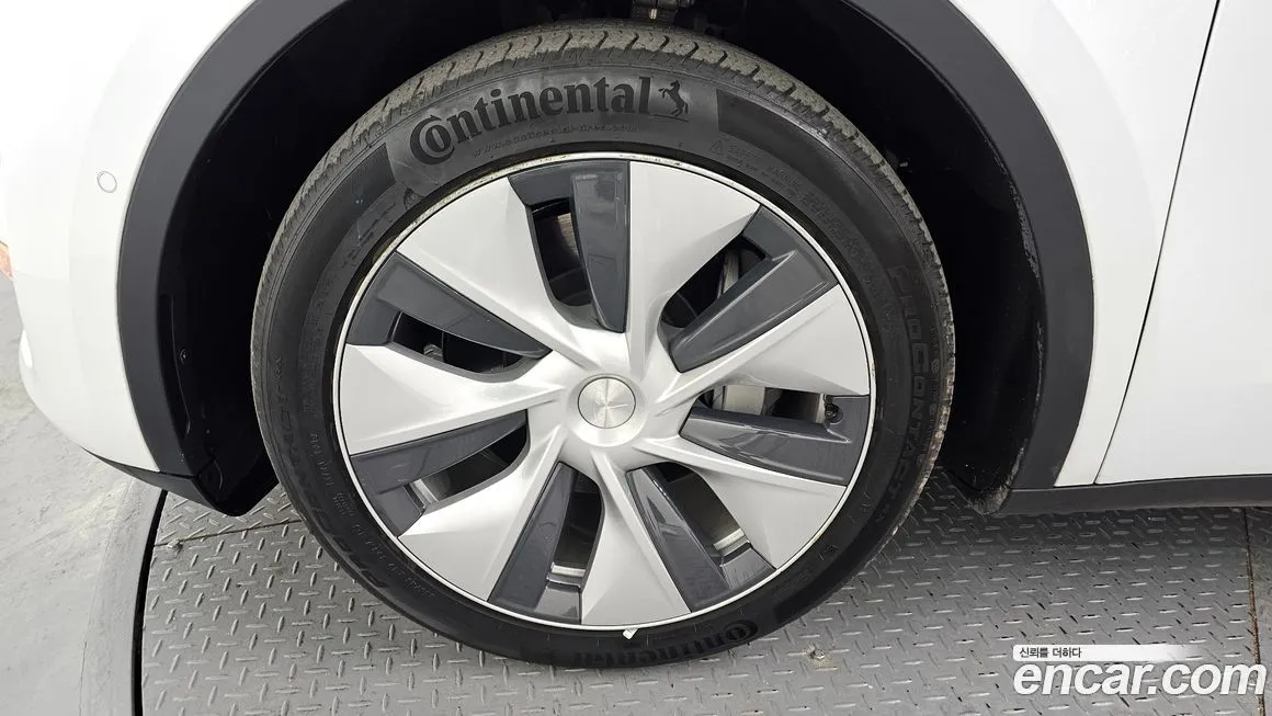 Tesla Model Y 2022 из KR, фото 7