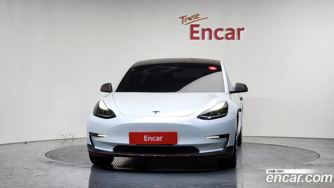 Tesla Model 3 — фото 2