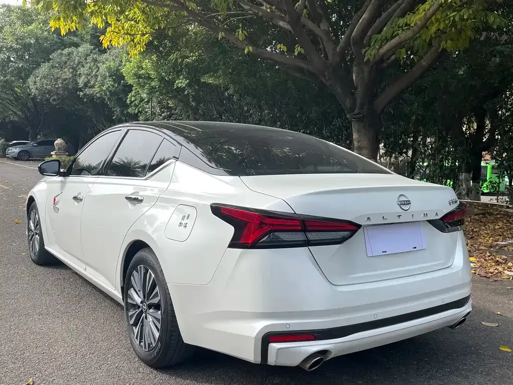 Nissan Teana — фото 4