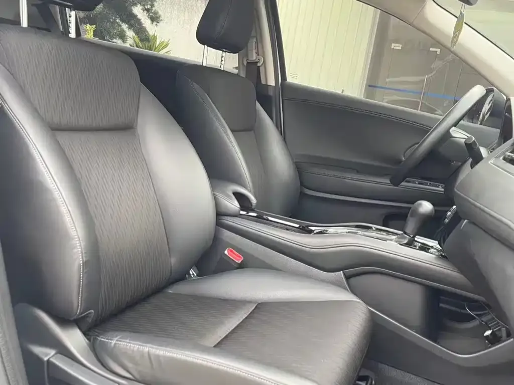 Honda Vezel 2021 из CN, фото 4