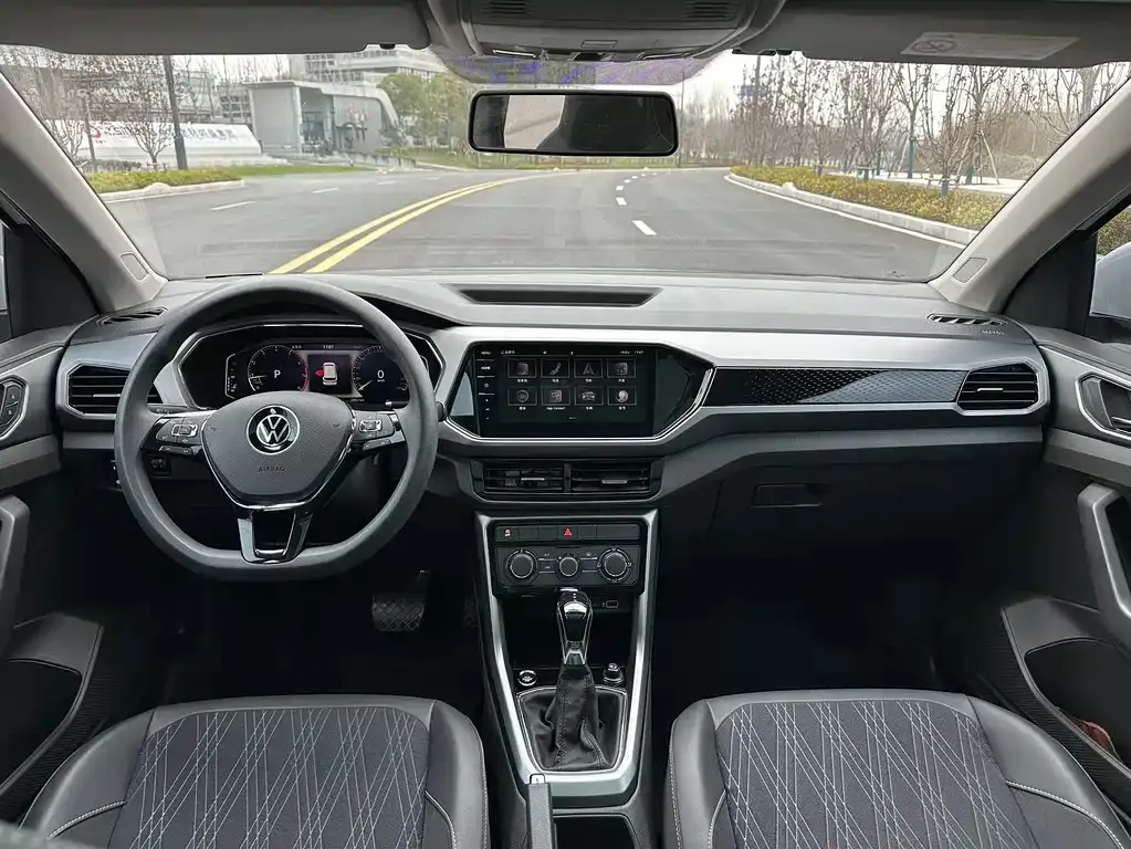 Volkswagen T-Cross — фото 4