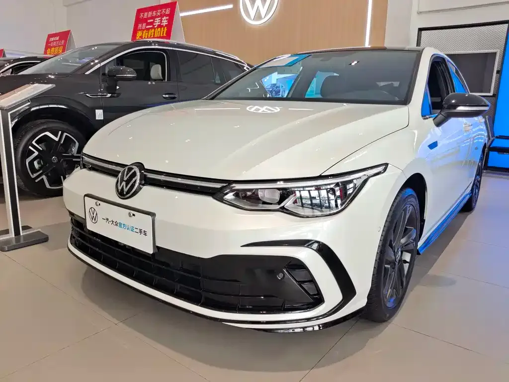 Volkswagen Golf 2022 из CN, фото 1