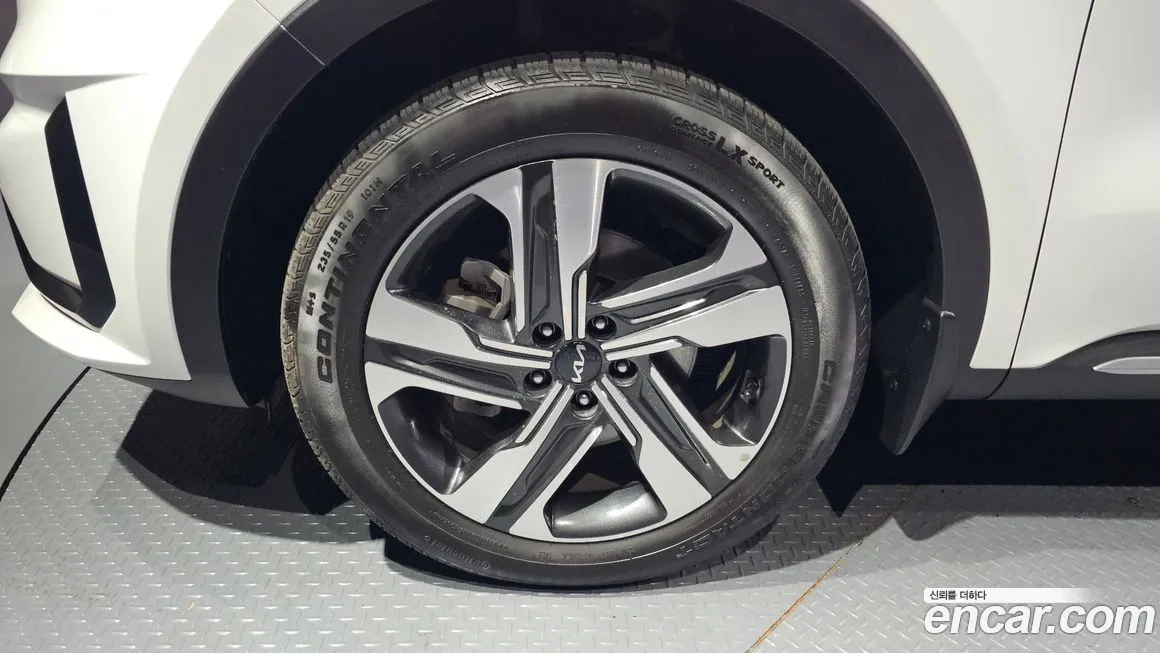 Kia Sorento — фото 6