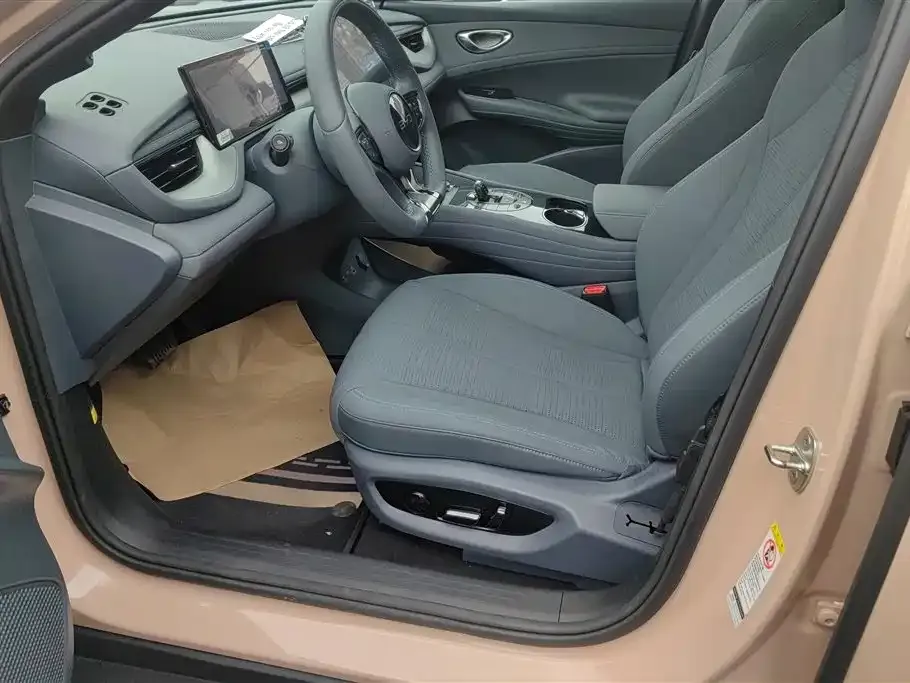 BYD Seal 06GT — фото 10