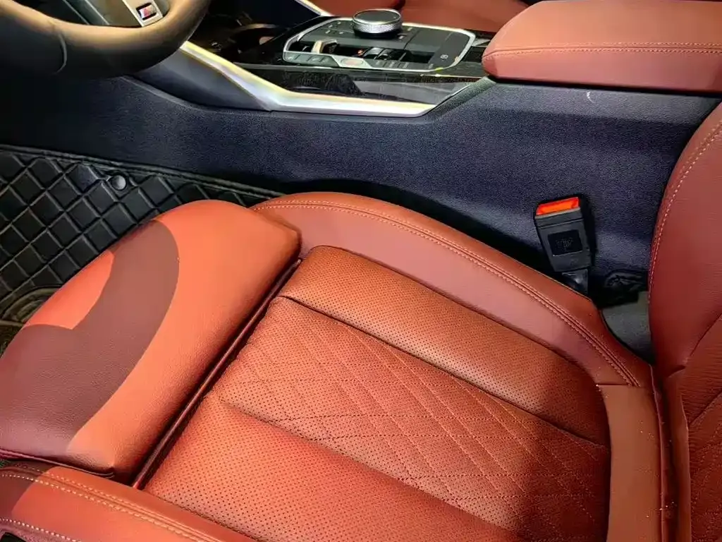 BMW 3 Series 2023 из CN, фото 9