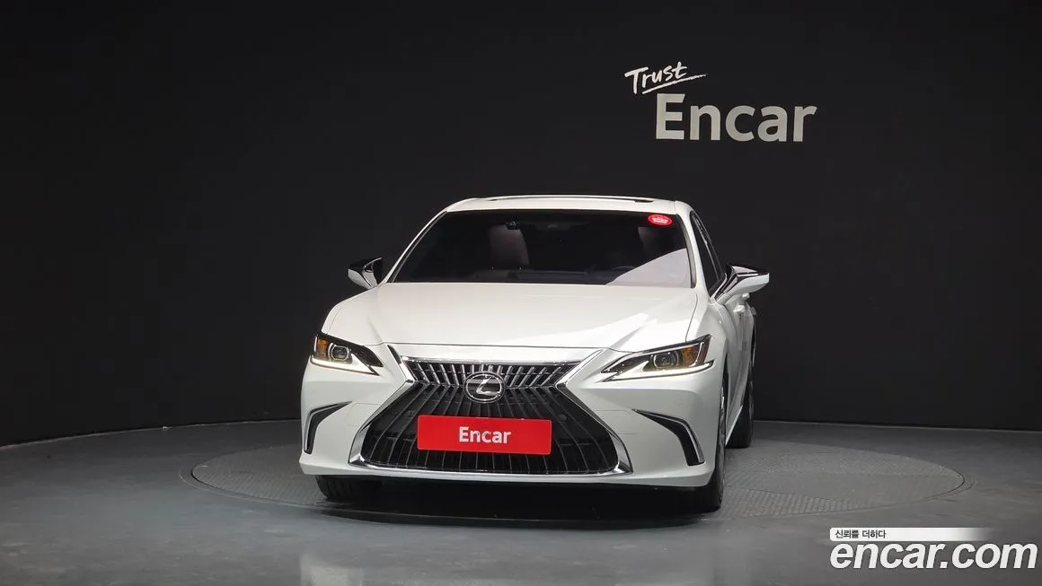 Lexus ES 2023 из KR, фото 2