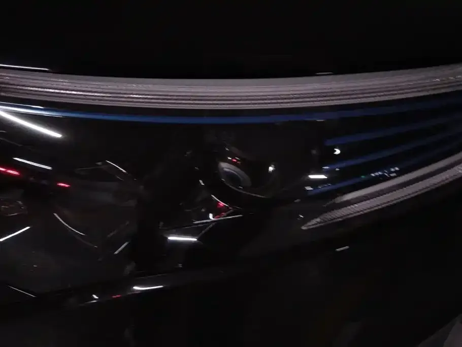 Mercedes-Benz EQC 2022 из CN, фото 8