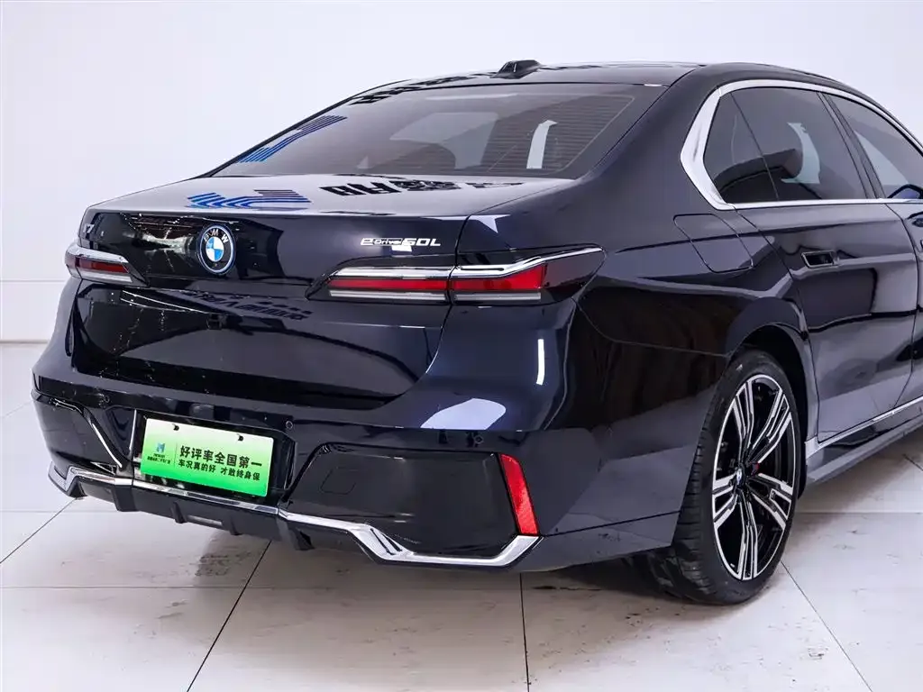 BMW i7 2023 из CN, фото 5
