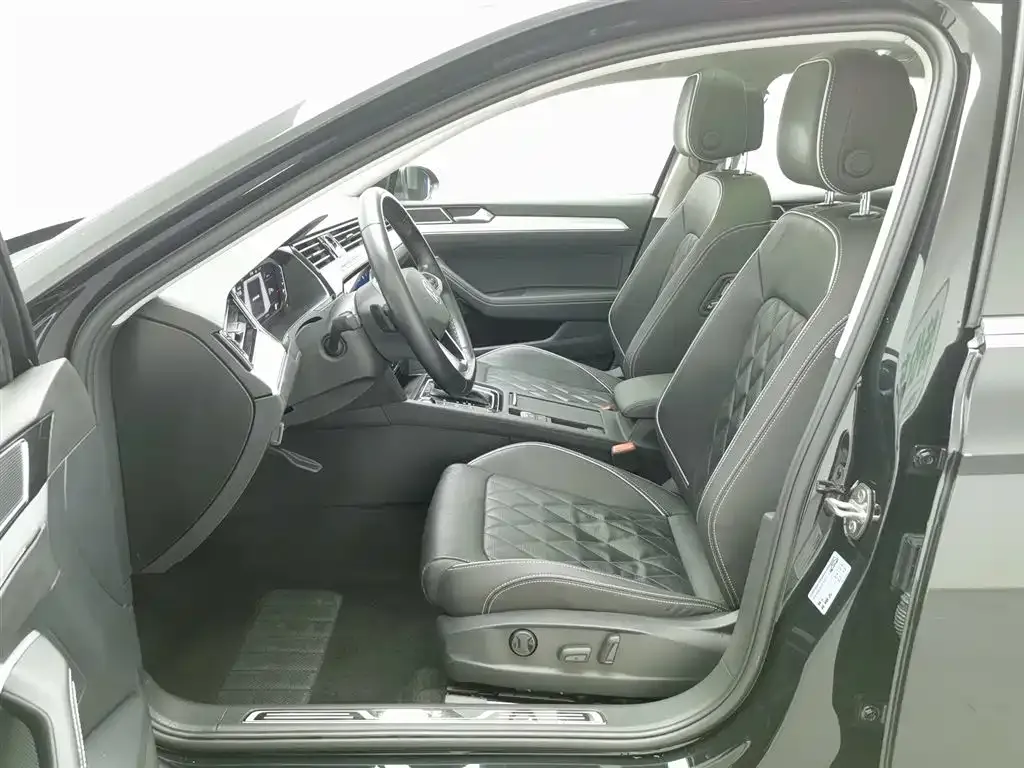 Volkswagen Magotan GTE PHEV 2024 из CN, фото 6