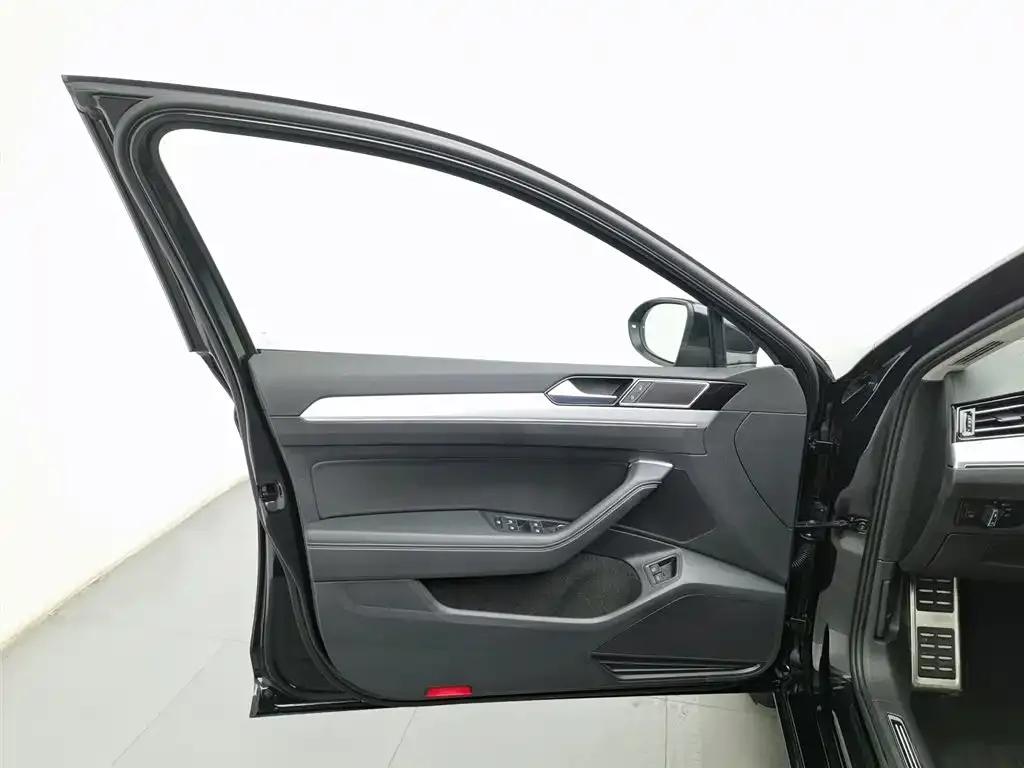 Volkswagen Magotan GTE PHEV 2024 из CN, фото 7