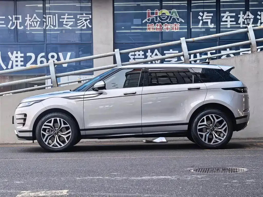 Land Rover Evoque — фото 10
