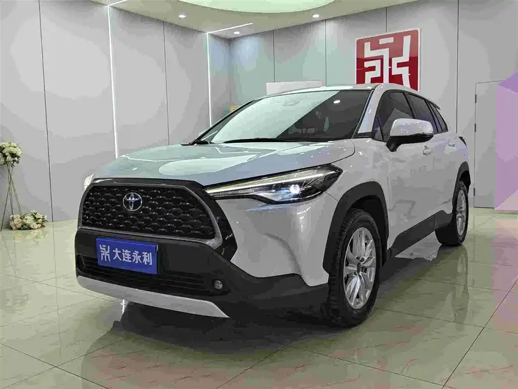 Toyota Corolla Cross — фото 1