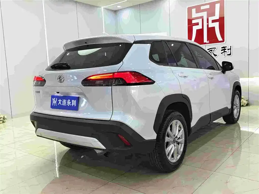 Toyota Corolla Cross — фото 9
