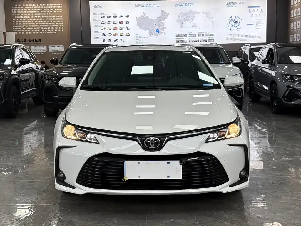Toyota Corolla — фото 9