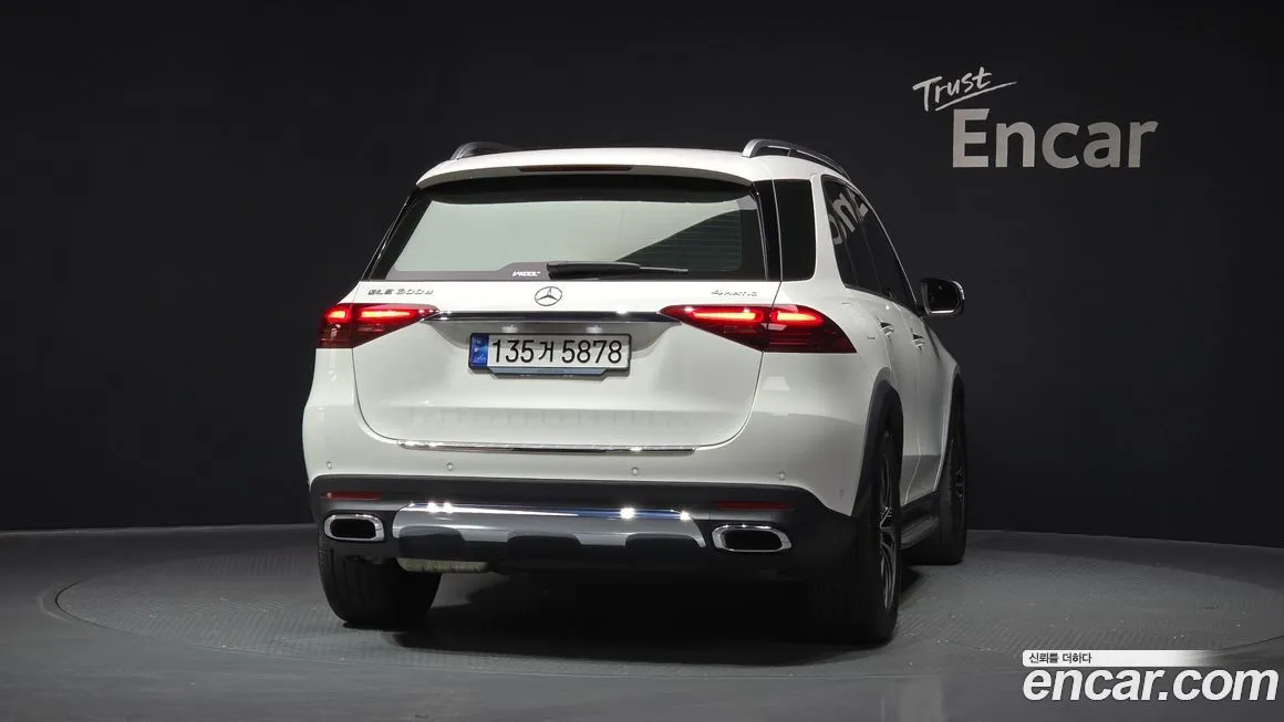 Mercedes-Benz GLE-Class — фото 6