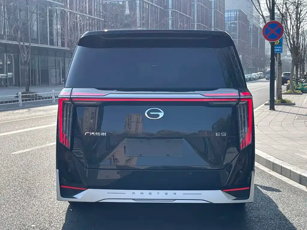GAC Motor Trumpchi E9 — фото 4