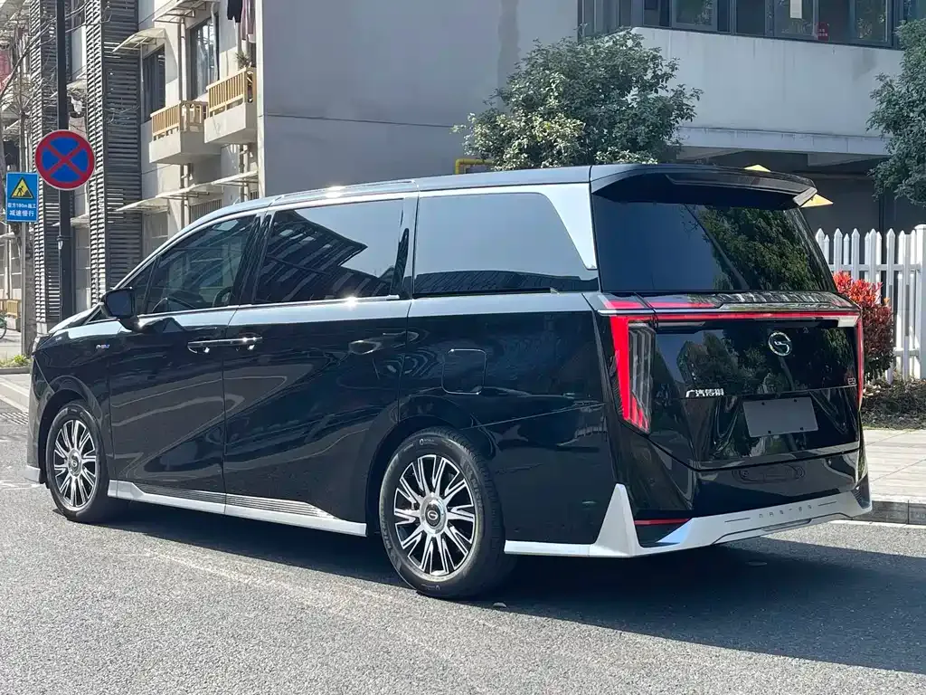 GAC Motor Trumpchi E9 — фото 6