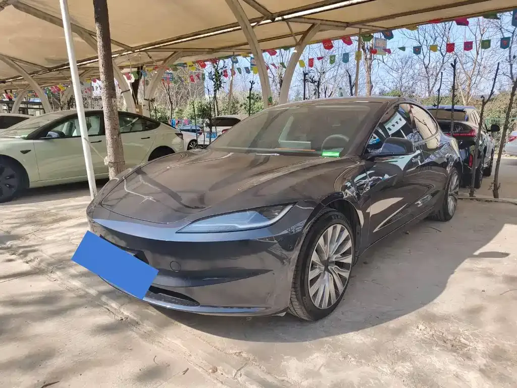 Tesla Model 3 — фото 6