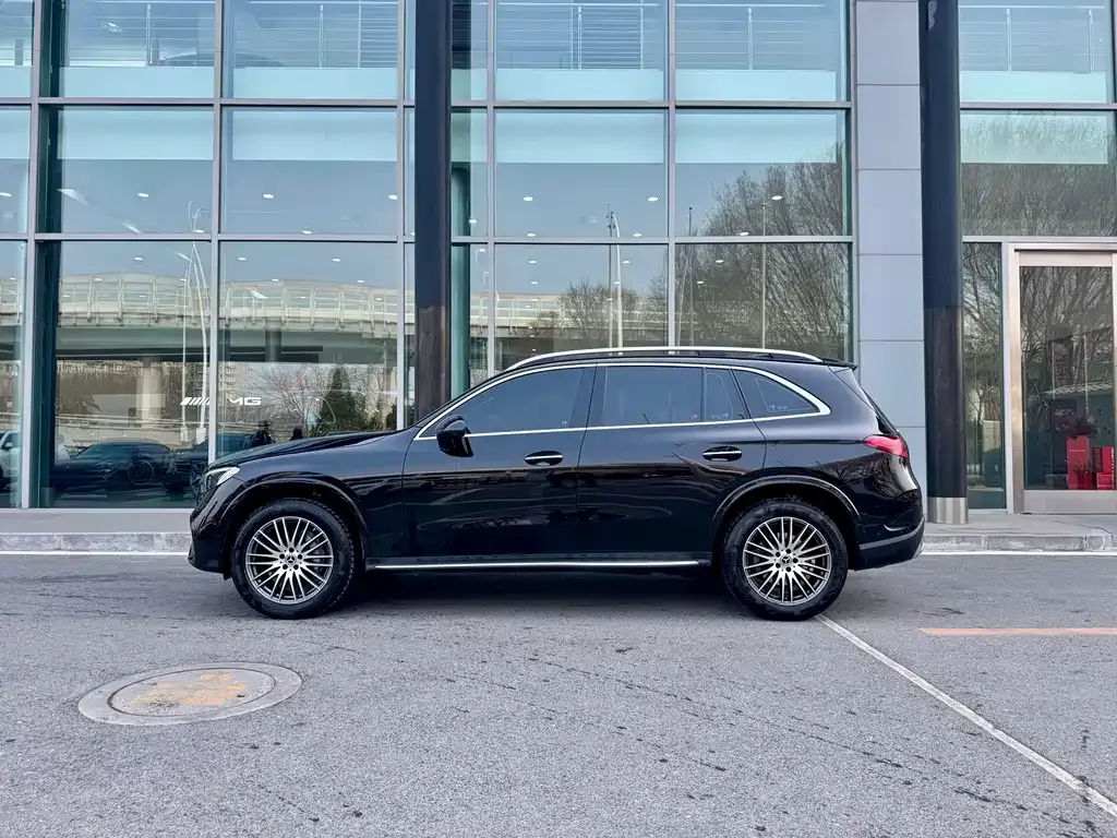 Mercedes-Benz GLC — фото 9
