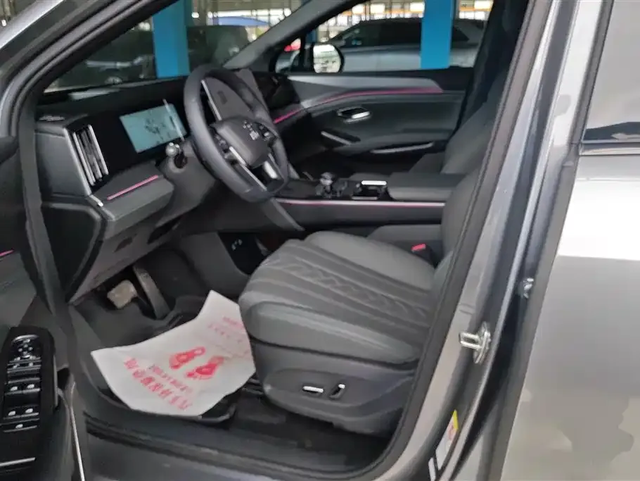 BYD L DM-i — фото 2