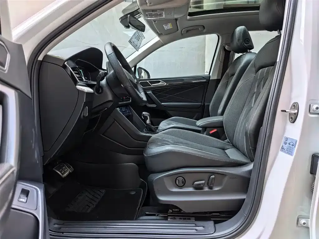 Volkswagen Tiguan L 2024 из CN, фото 3