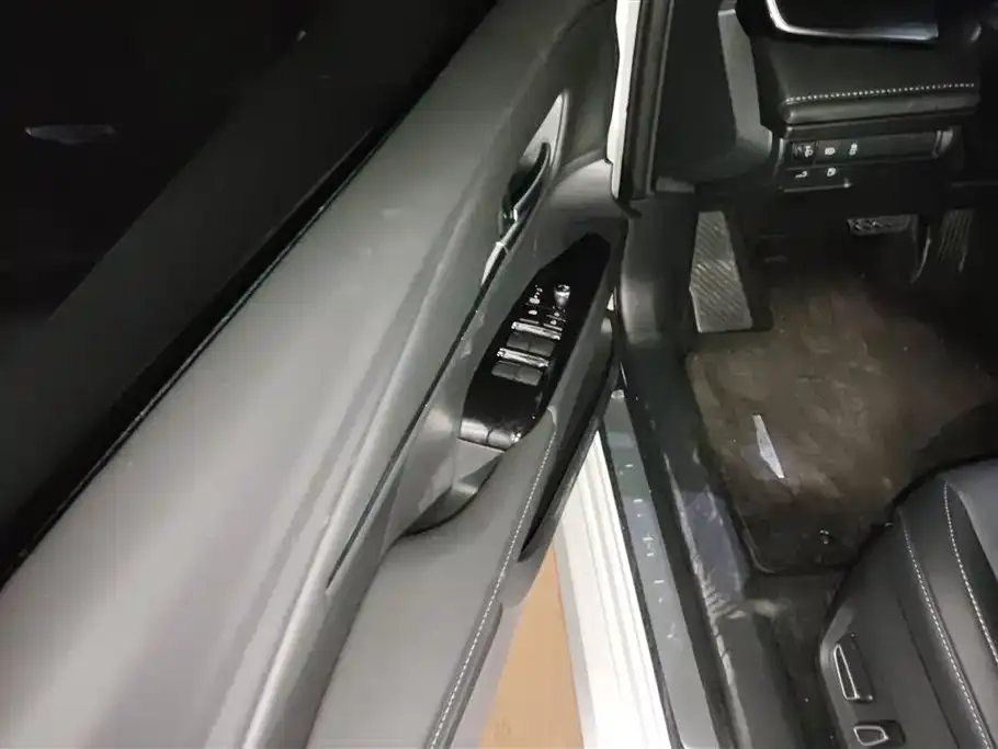 Toyota Camry 2025 из CN, фото 5