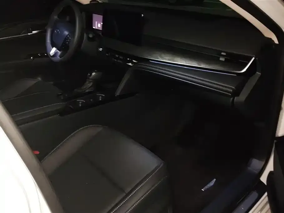 Toyota Camry 2025 из CN, фото 7