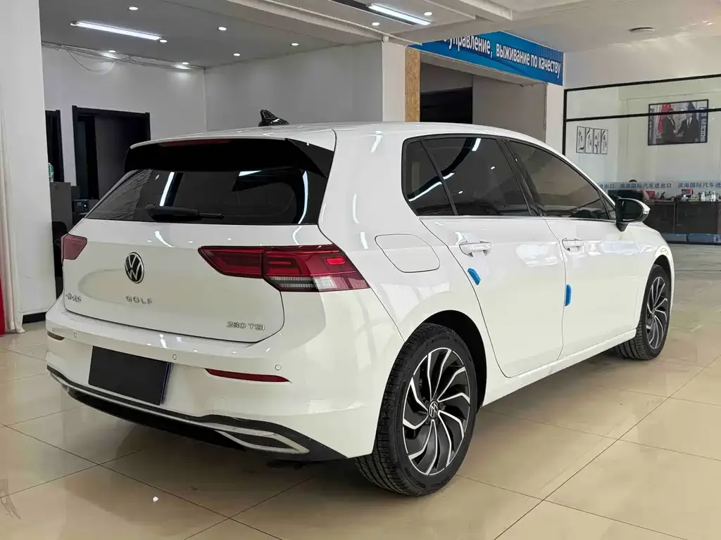 Volkswagen Golf 2021 из CN, фото 8